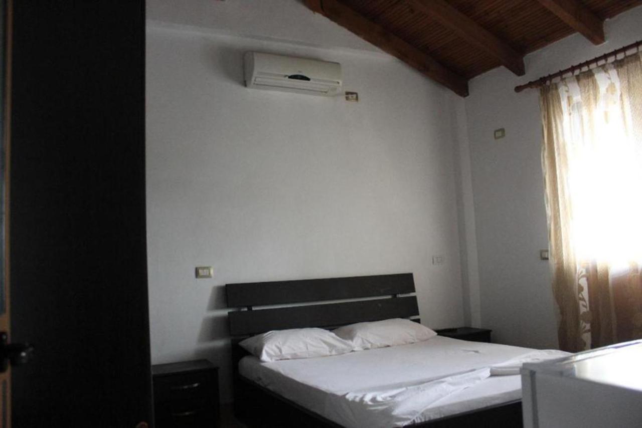 Hotel Athina Velipojë Exteriör bild