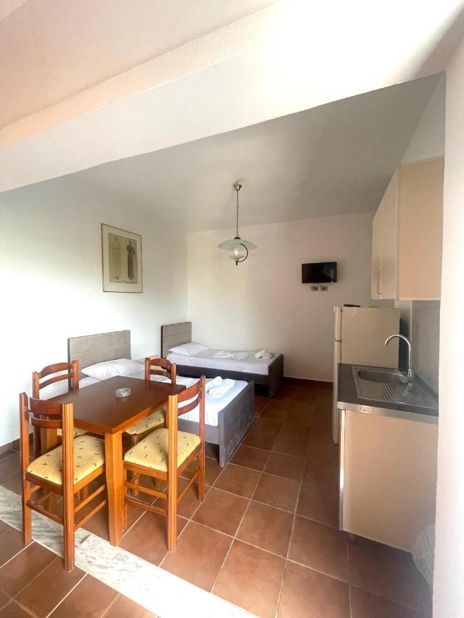 Hotel Athina Velipojë Exteriör bild
