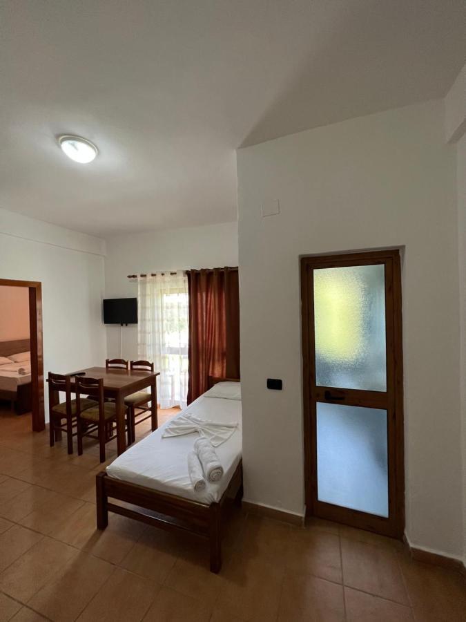 Hotel Athina Velipojë Exteriör bild