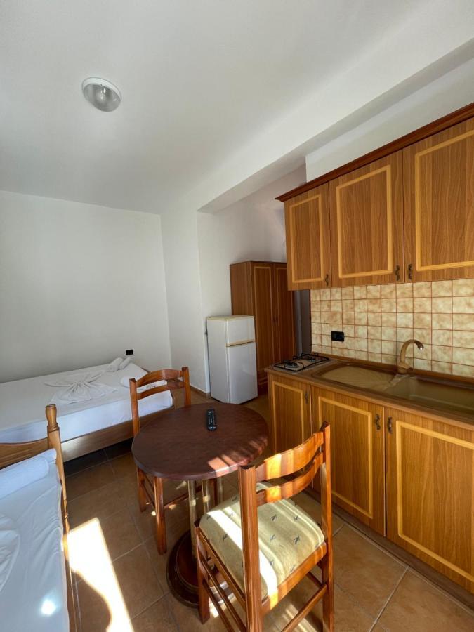 Hotel Athina Velipojë Exteriör bild