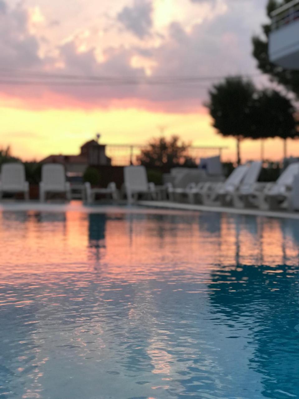 Hotel Athina Velipojë Exteriör bild