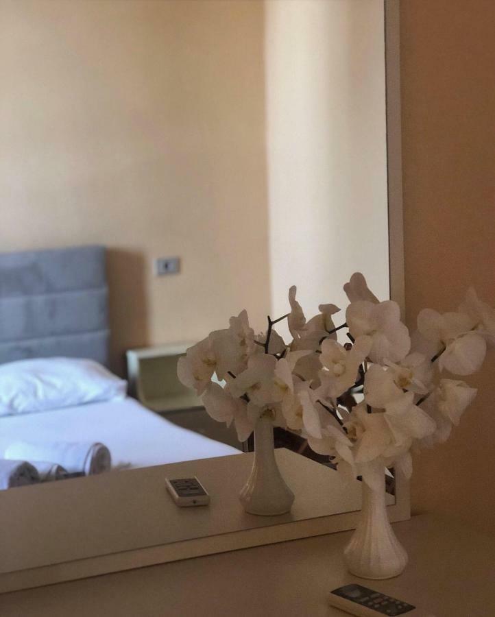 Hotel Athina Velipojë Exteriör bild